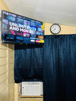 Budget Room Minutes From Downtown